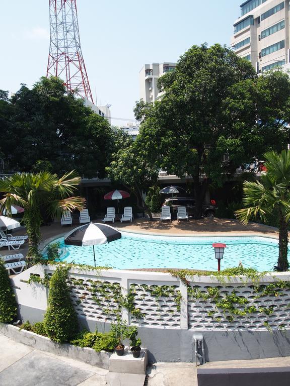Hotel Retroasis Bangkok Exterior foto